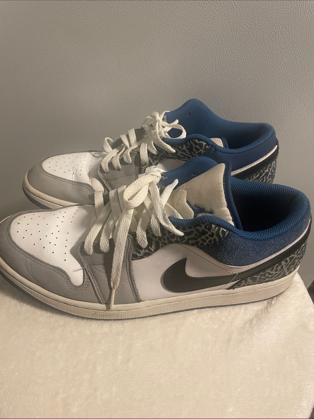 Jordan 1 low true blue size 12.5